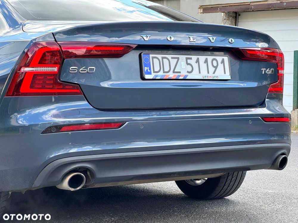 Volvo S60 T6 AWD Momentum Pro - 26