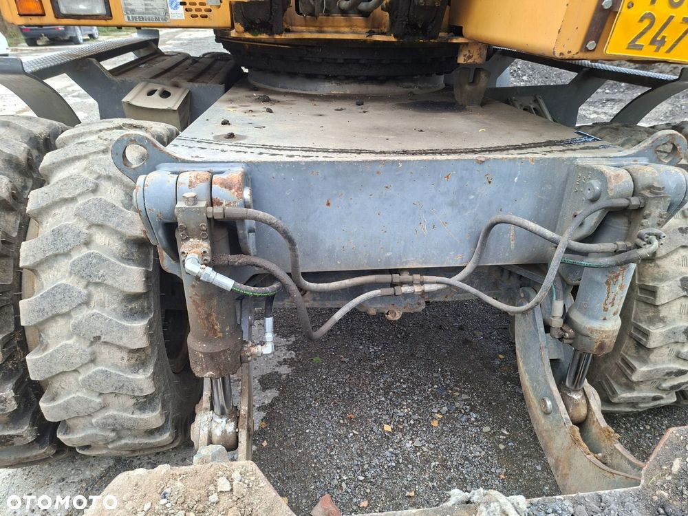 Liebherr A 900 B 4X4 - 37