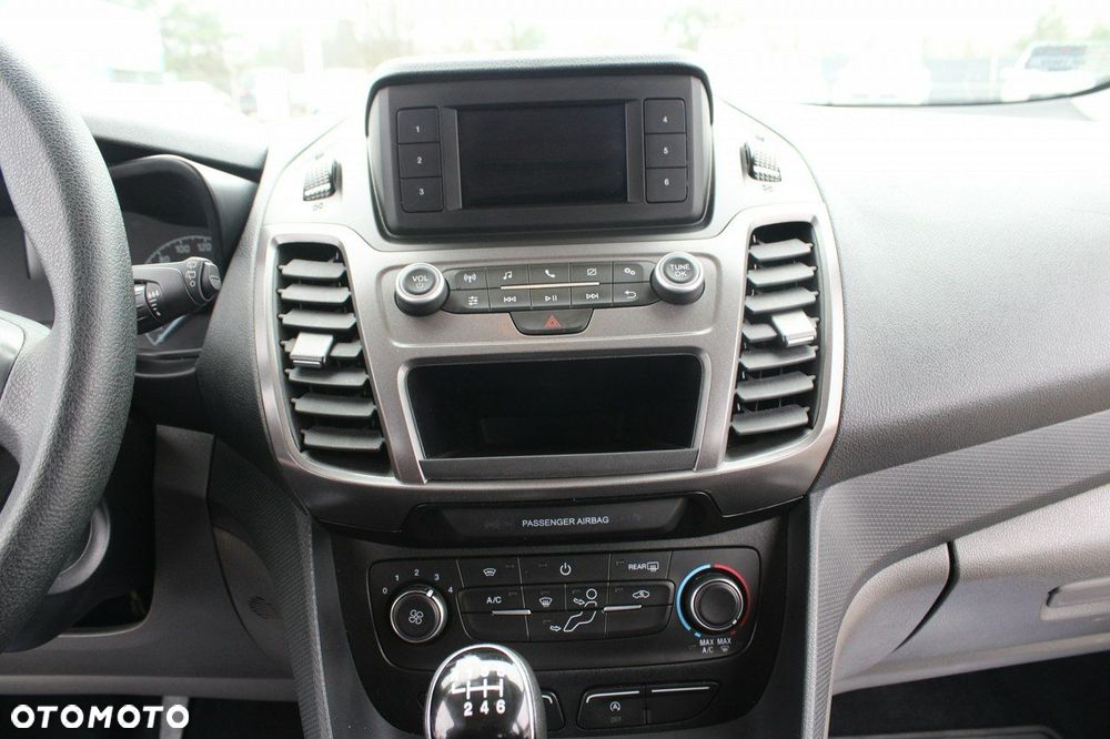 Ford Transit Connect - 27