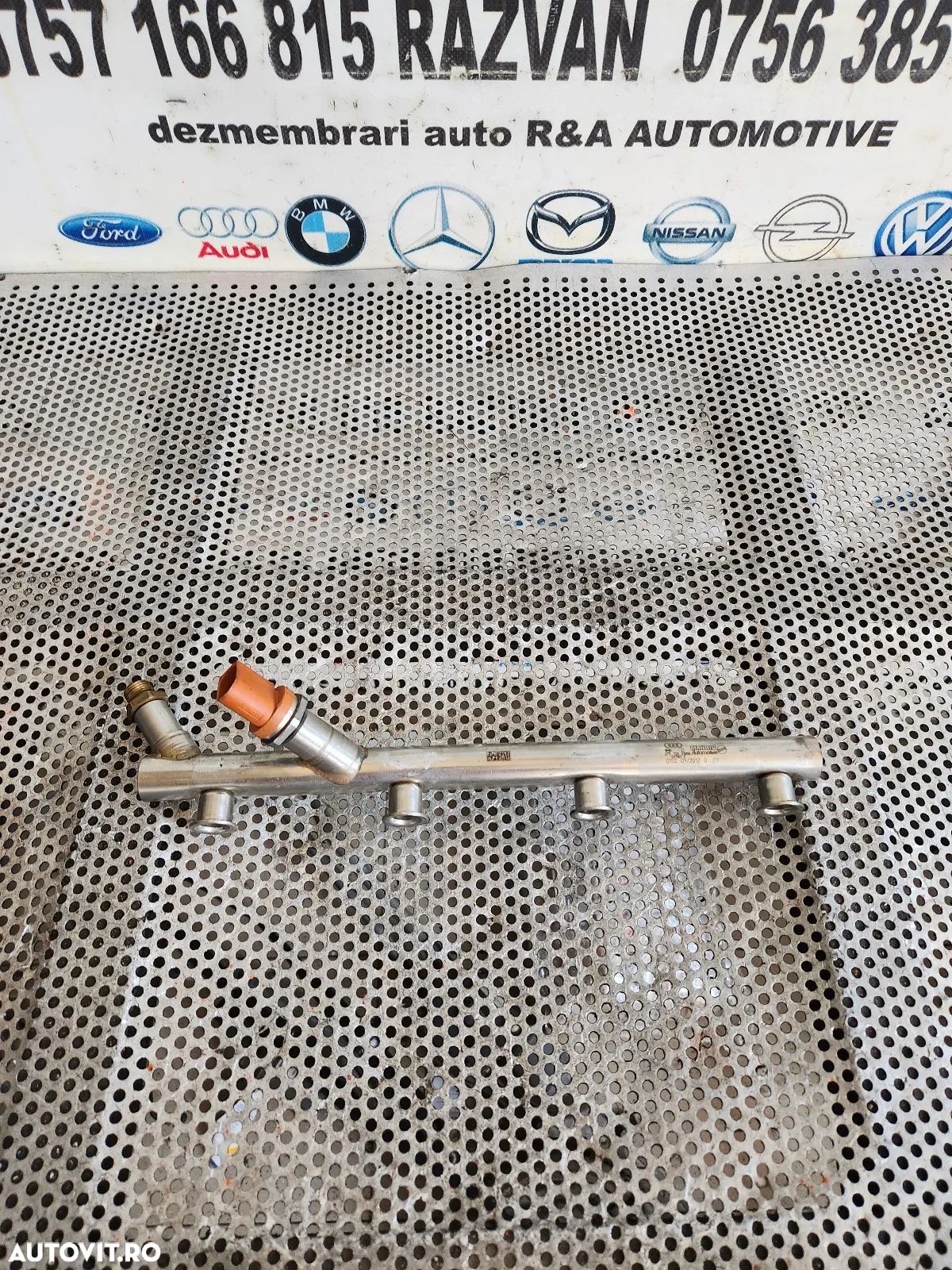 Rampa Injectie Injectoare Cu Senzor Stanga Dreapta Audi A8 D4 S8 RS8 A6 C7 S6 RS6 2.0 TFSI Cod BD B - 1