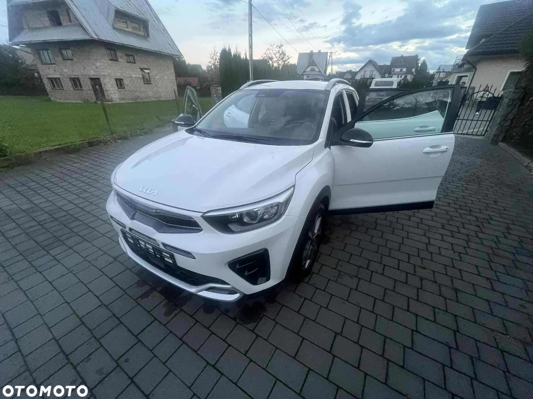 Kia Stonic 1.0 T-GDI GT Line DCT - 8