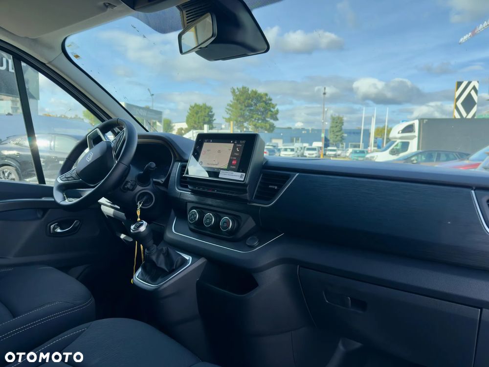 Renault Trafic - 8
