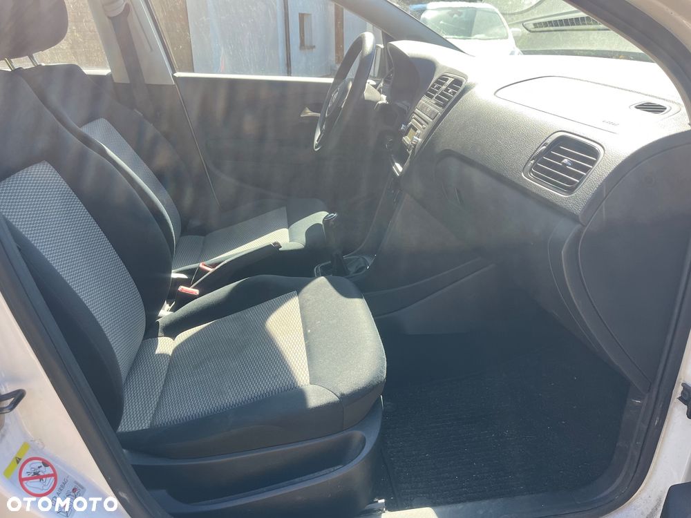 Volkswagen Polo - 13