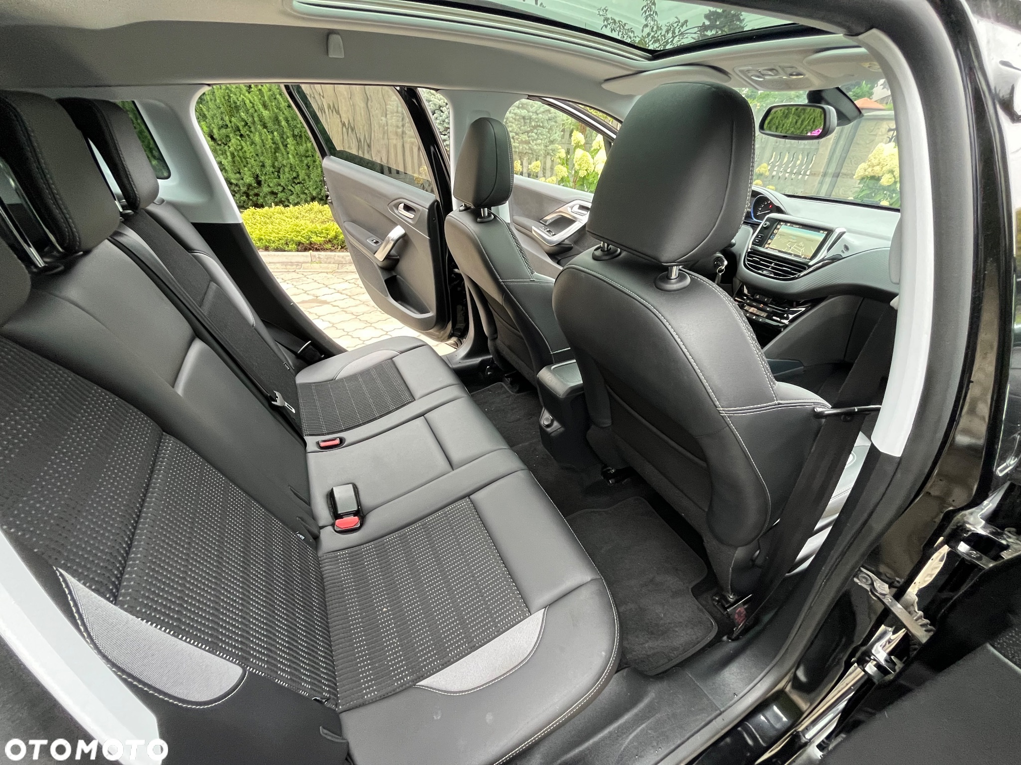 Peugeot 2008 - 23