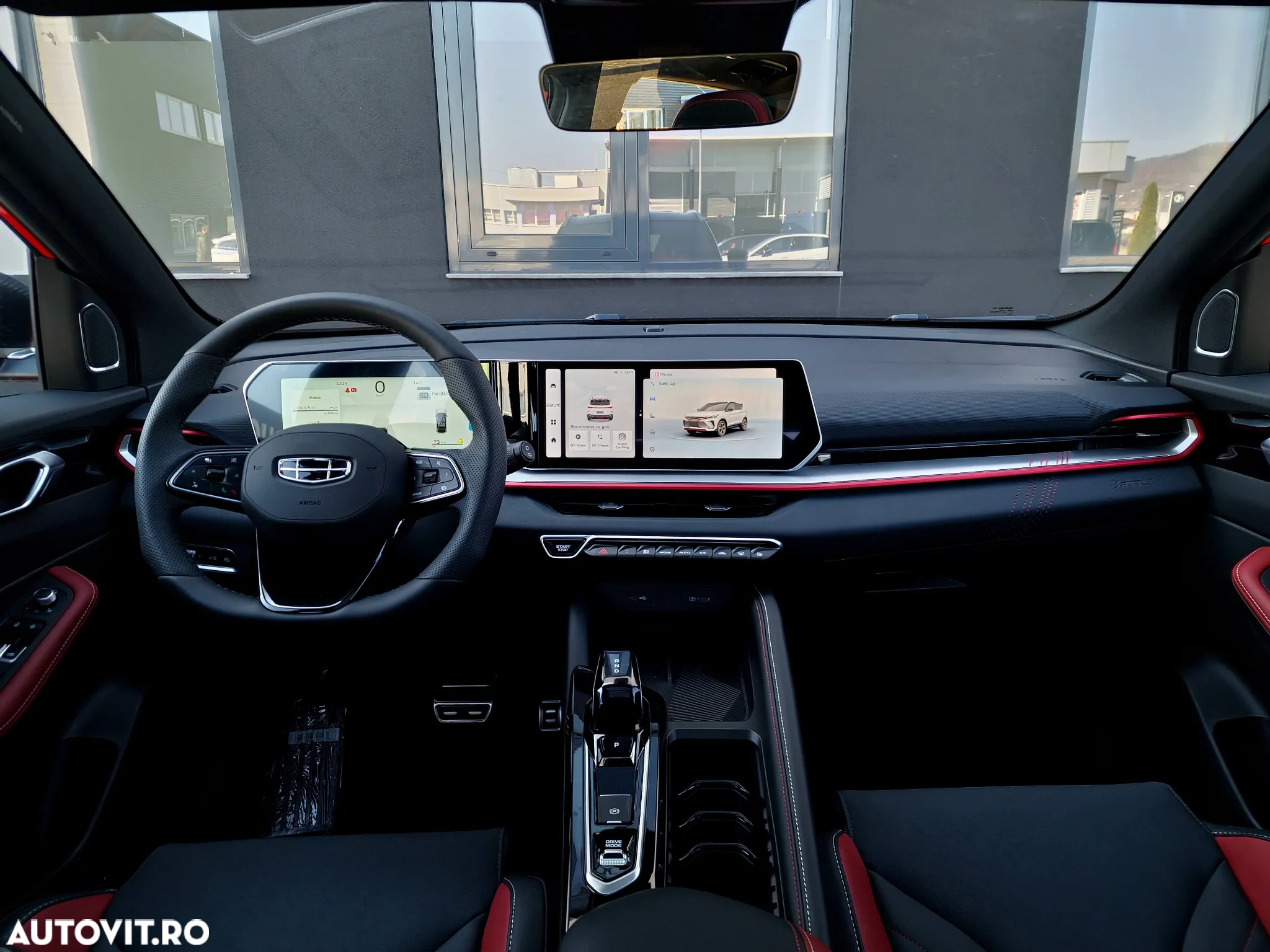 Geely Coolray - 10