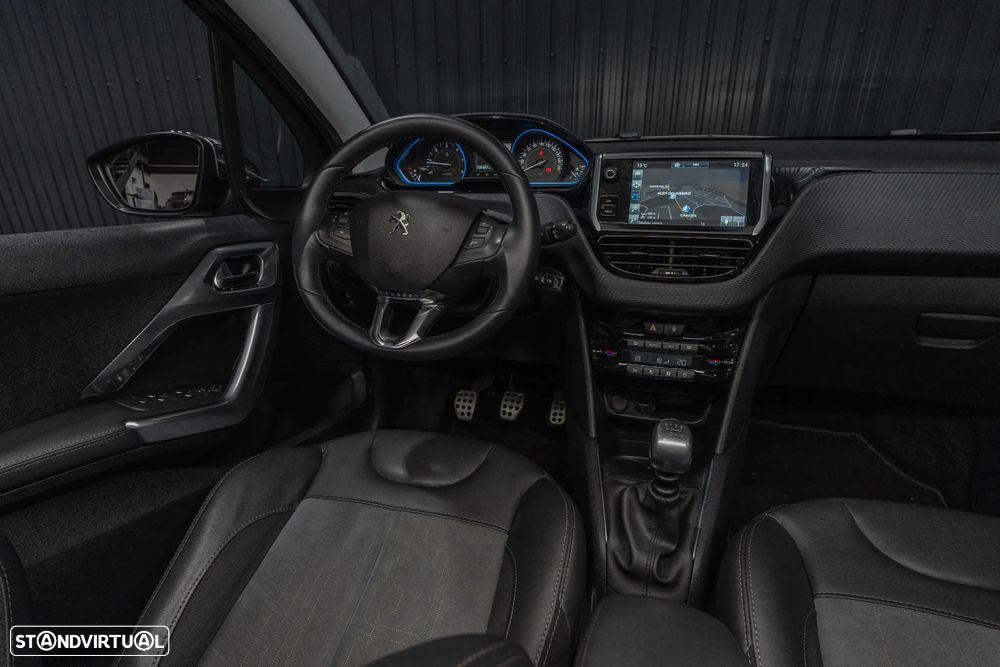 Peugeot 208 1.6 BlueHDi GT Line - 9