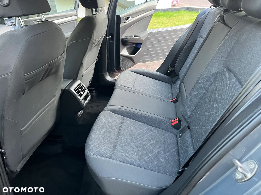 Volkswagen Golf VIII 1.5 TSI EVO Life - 19