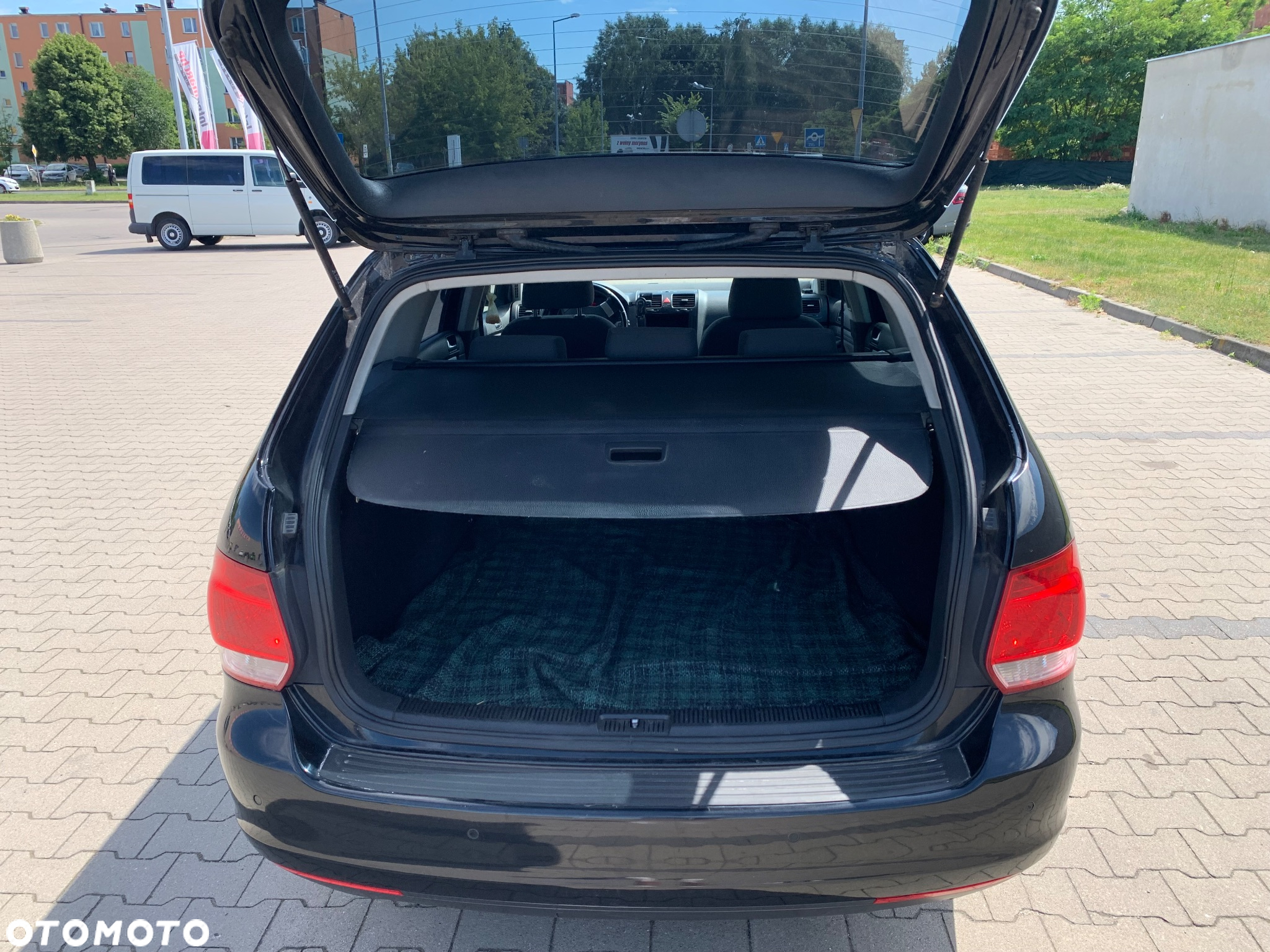 Volkswagen Golf - 8