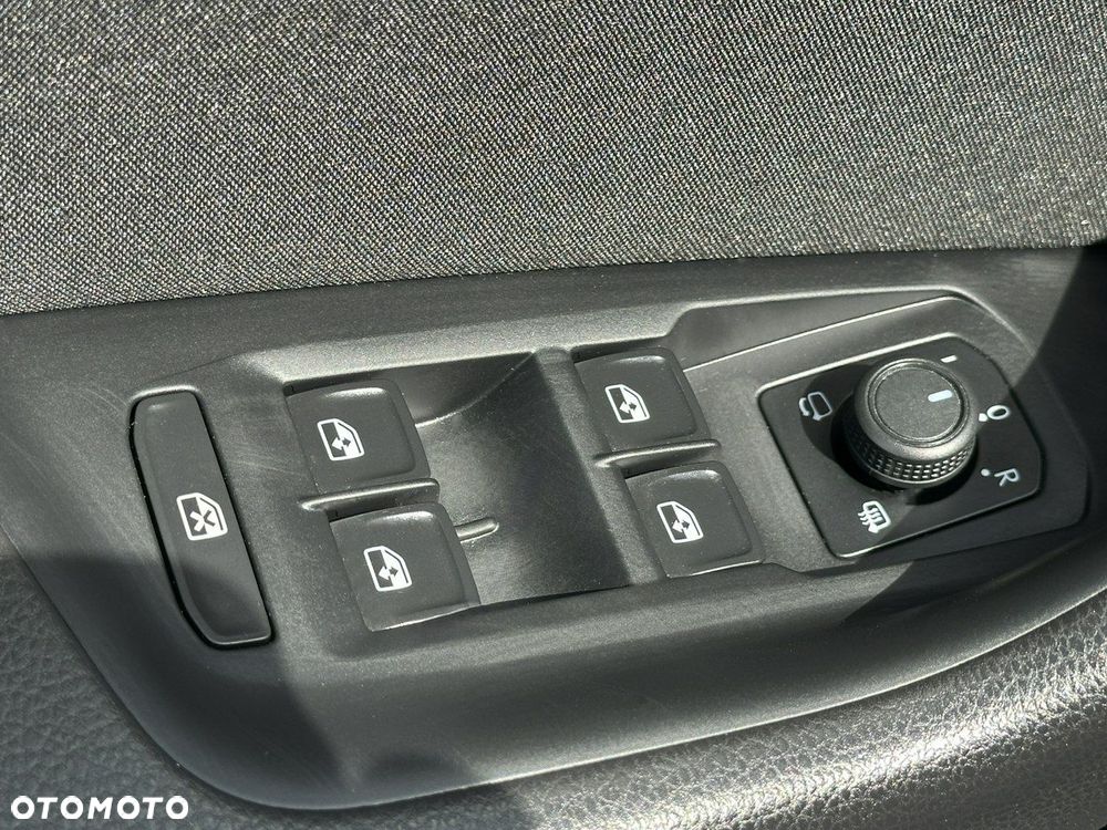 Volkswagen Passat Variant 2.0 TDI BMT Comfortline DSG - 28