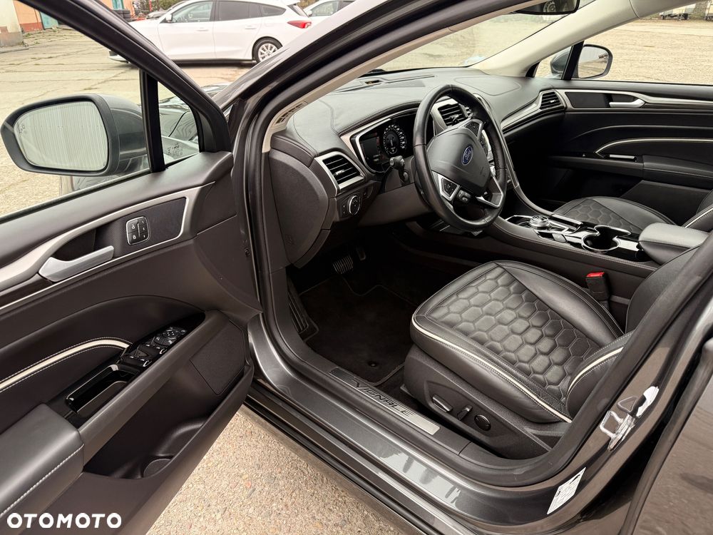 Ford Mondeo 2.0 EcoBlue Allrad VIGNALE - 4