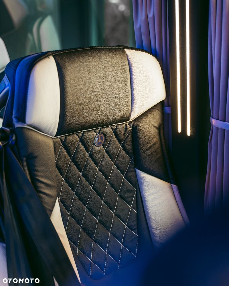 Mercedes-Benz Sprinter 519 - 22