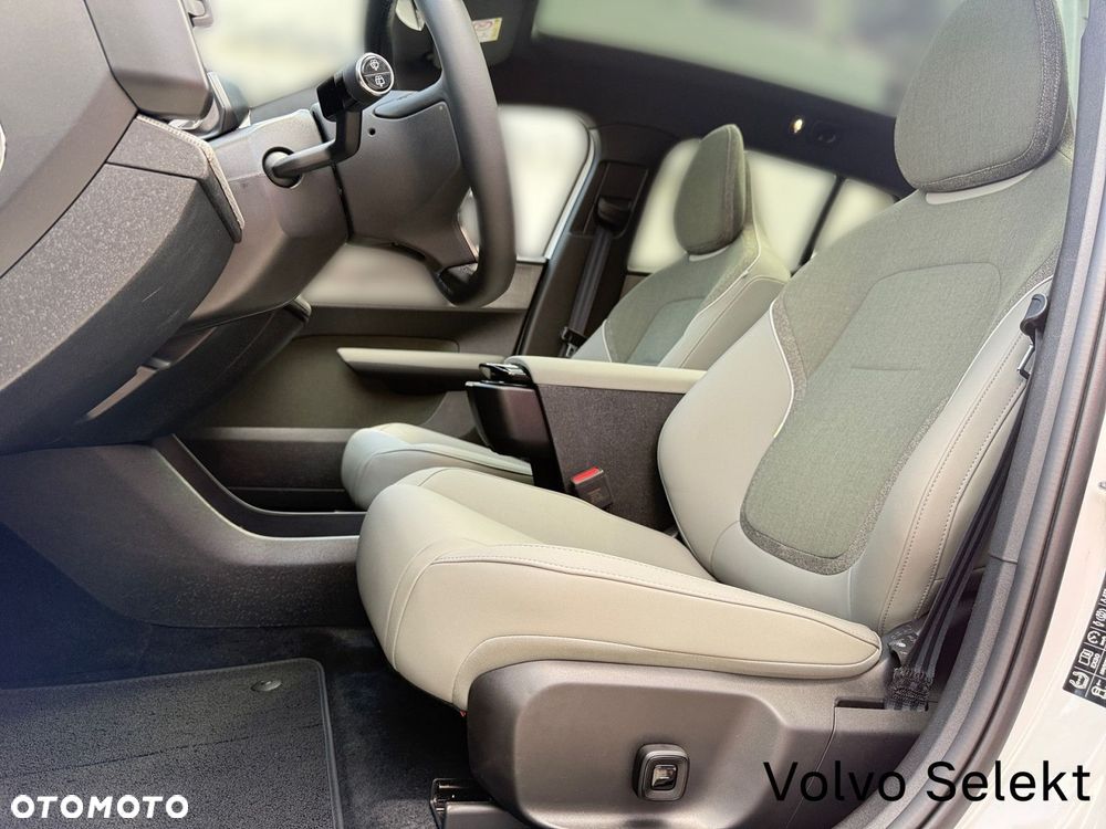 Volvo EX30 - 12