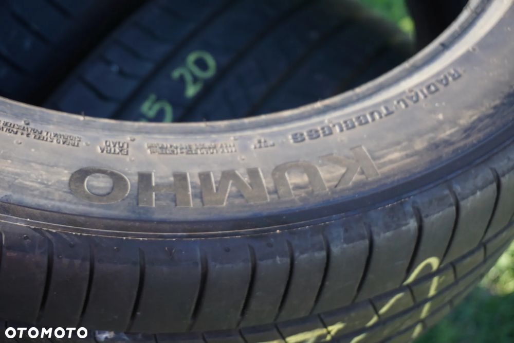 Kumho Ecsta 255 45 20 24rok - 9