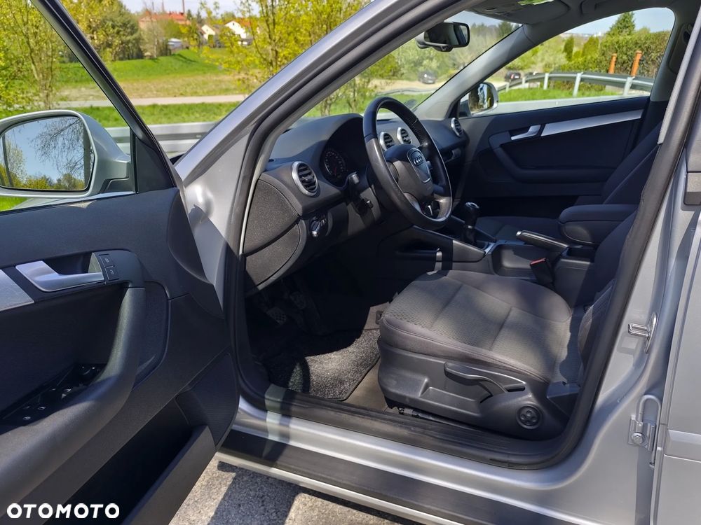 Audi A3 Sportback 1.4 TFSI Attraction - 5