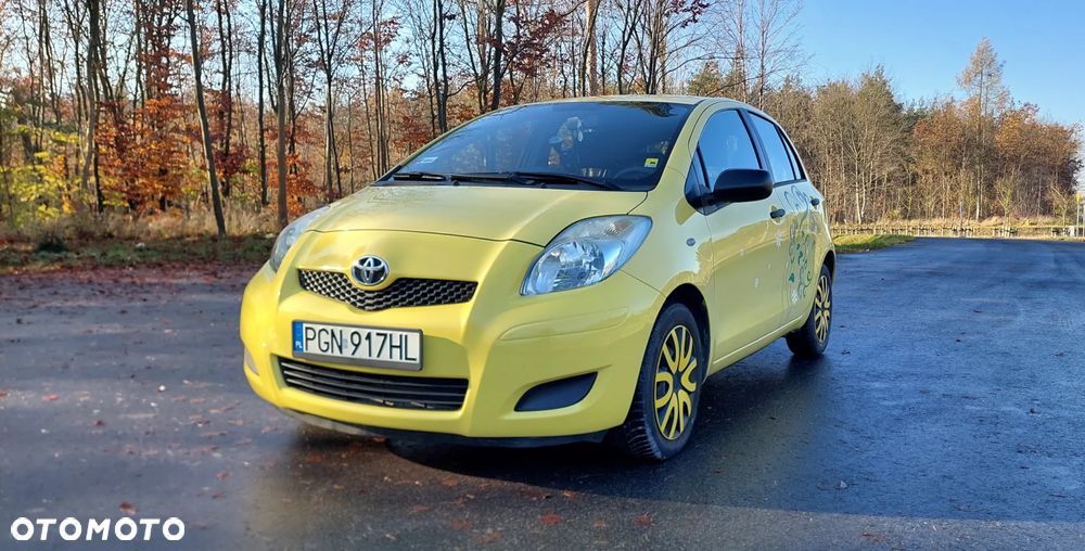 Toyota Yaris 1.33 Luna - 1