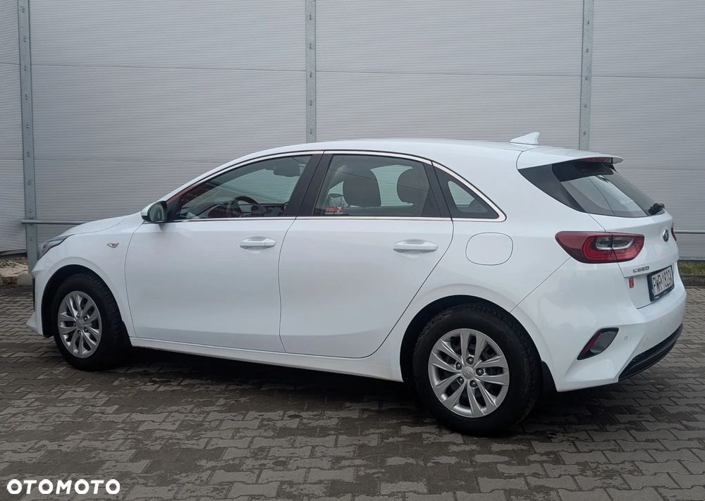 Kia Ceed 1.6 CRDi SCR M - 7