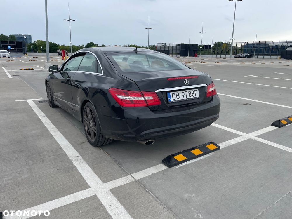 Mercedes-Benz Klasa E 250 CDI DPF BlueEFFICIENCY Automatik Elegance - 5