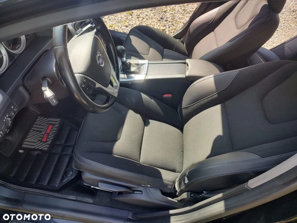 Volvo V60 D2 - 30