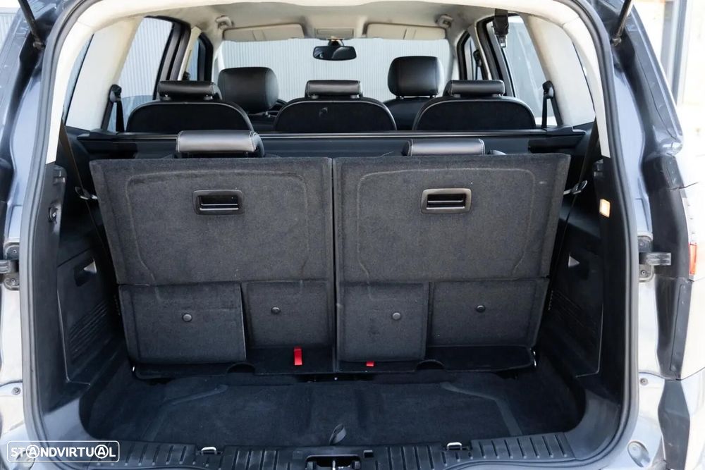 Ford S-Max - 24