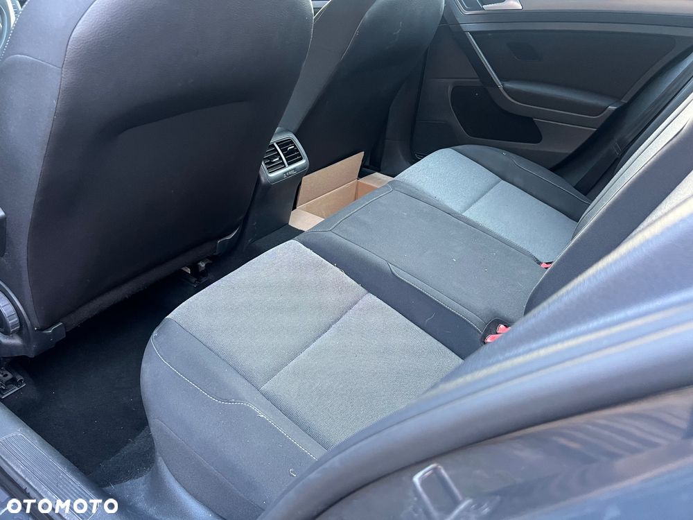 Volkswagen Golf 1.6 TDI BlueMotion Trendline - 5