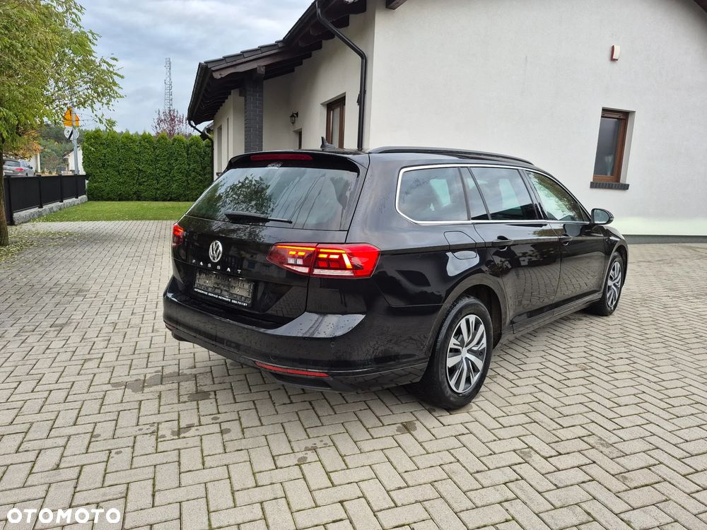 Volkswagen Passat - 8