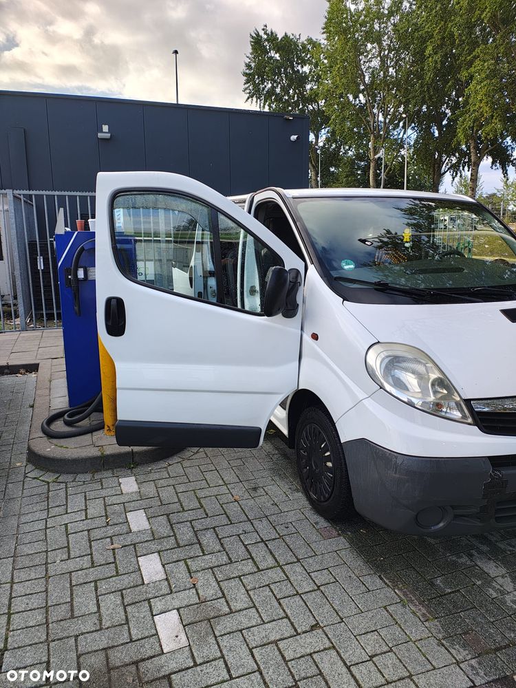 Opel Vivaro - 9
