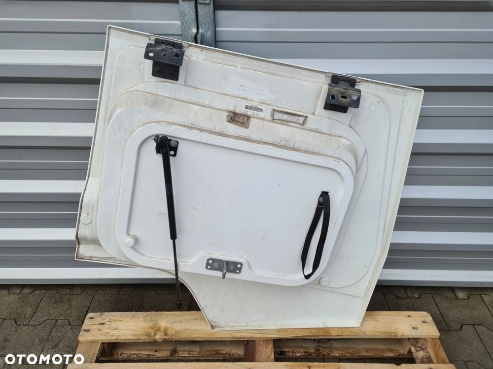 KLAPKA DRZWICZKI SCHOWKA PRAWE RENAULT RANGE GAMA T C K - 4