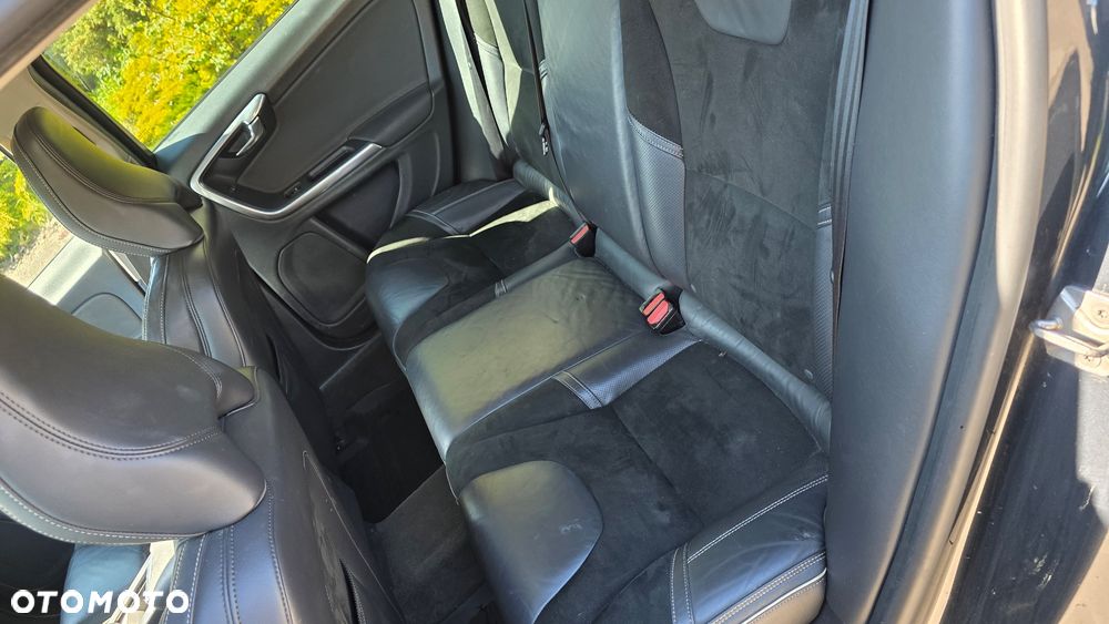 Volvo V60 D4 Momentum - 10