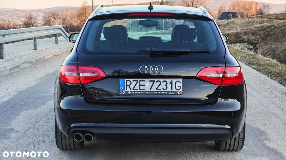 Audi A4 Avant 2.0 TDI DPF clean diesel S line Sportpaket - 8