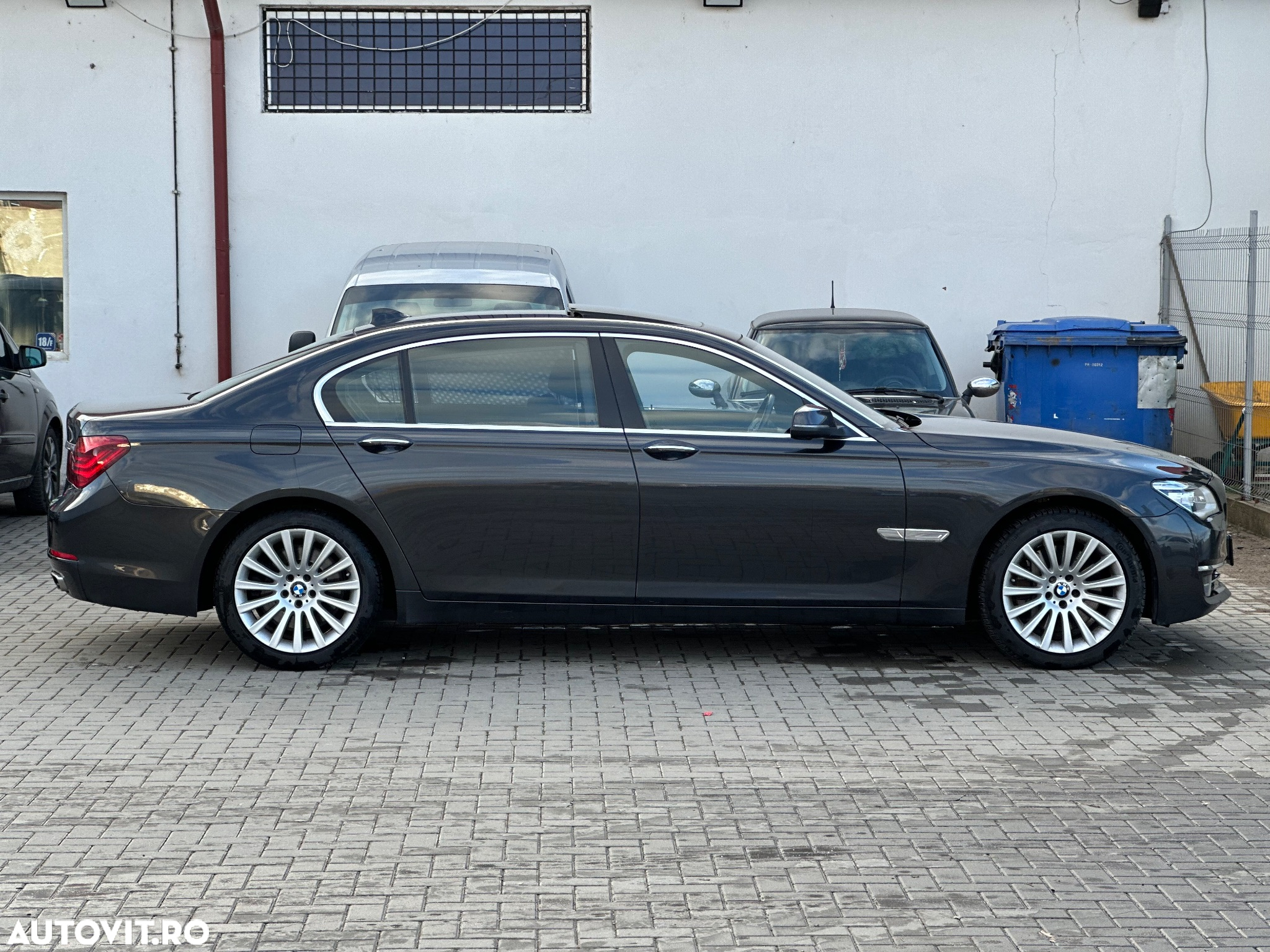 BMW Seria 7 750Ld xDrive Blue Performance Edition Exclusive - 14