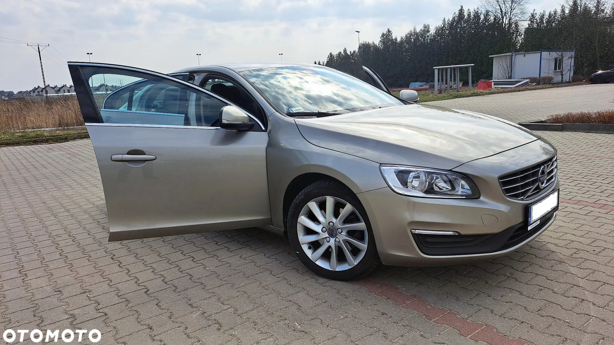 Volvo S60 D4 Drive-E Momentum - 4