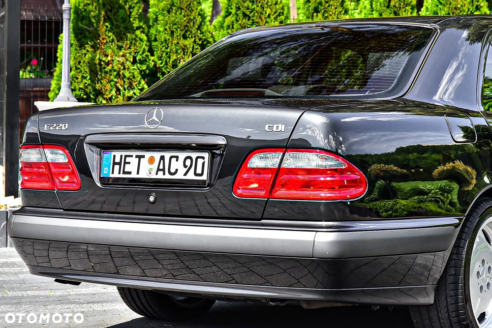 Mercedes-Benz Klasa E - 8