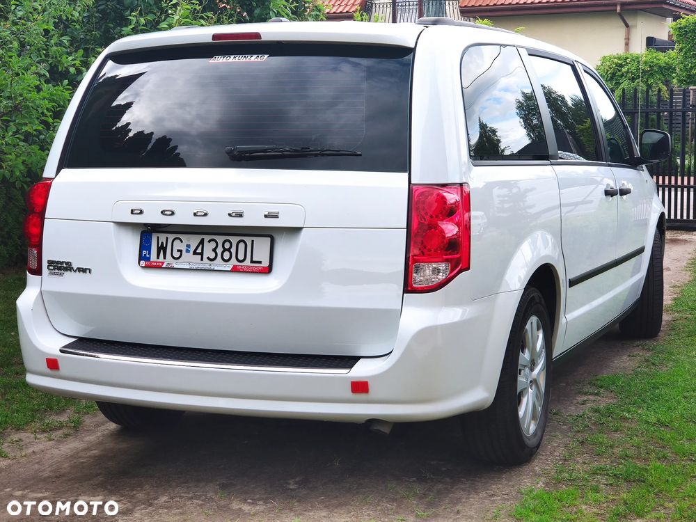 Dodge Caravan - 2