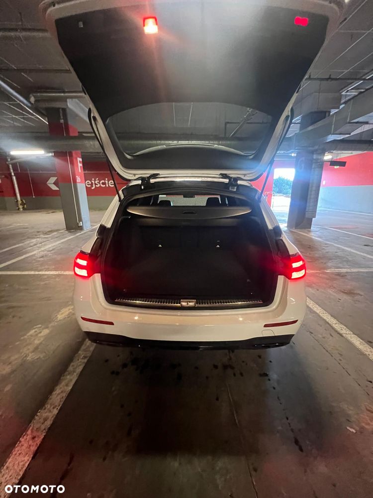 Mercedes-Benz Klasa E 43 AMG 4-Matic - 17