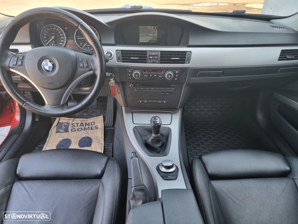 BMW 320 d Touring Sport - 26