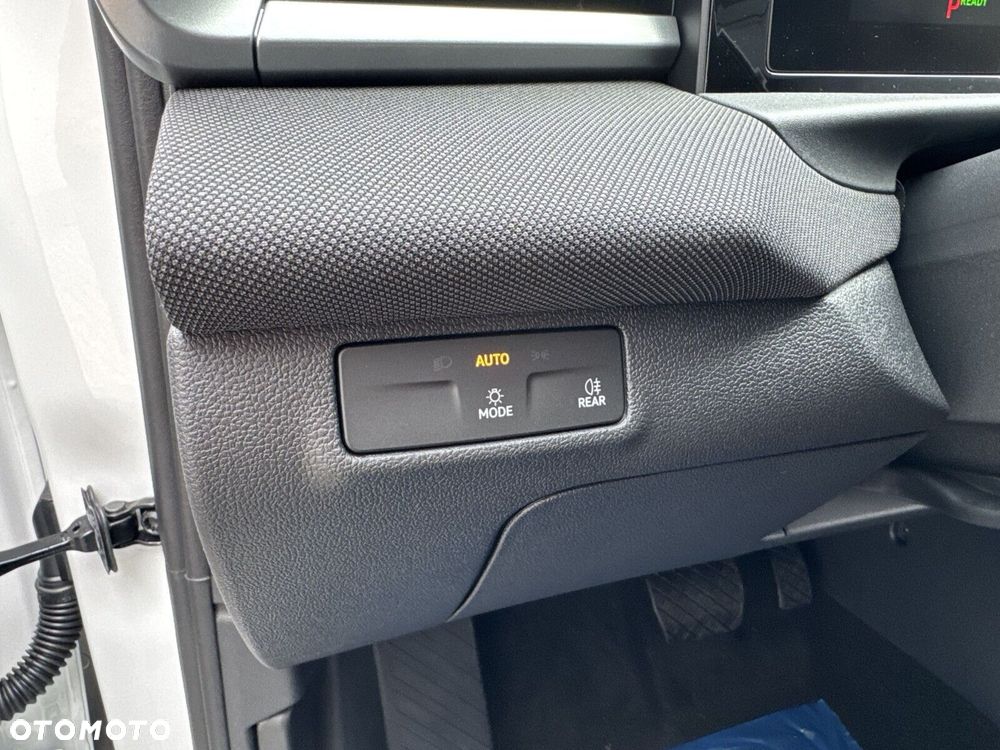 Volkswagen T-Roc 1.5 eTSI Life DSG - 24