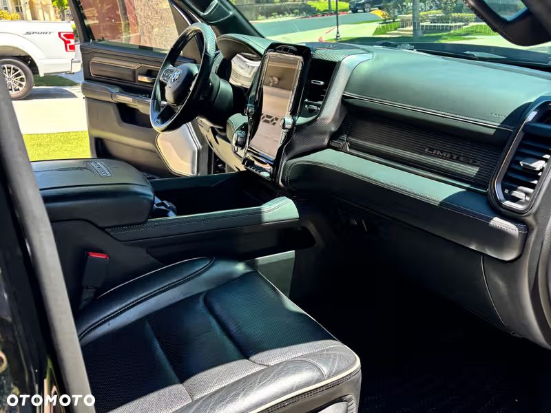 RAM 1500 5.7 Crew Cab Limited - 21