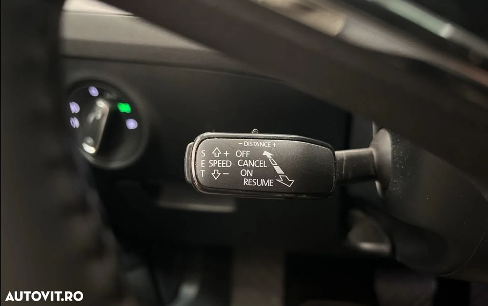 Skoda Superb 2.0 TDI DSG Premium Edition - 34