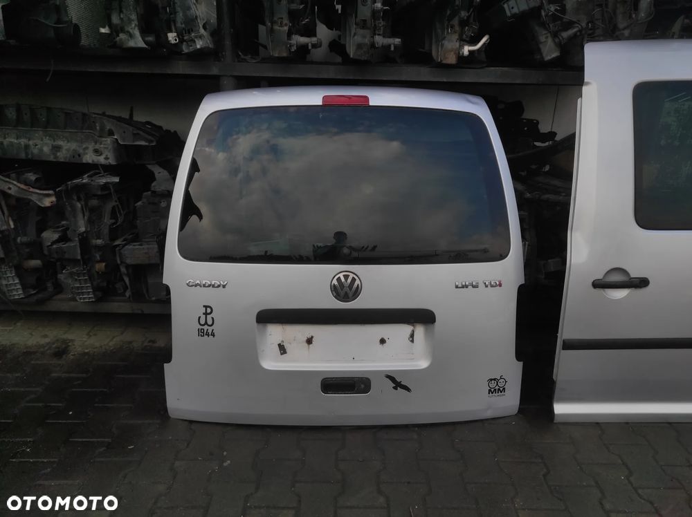 VW CADDY 04-15R KLAPA BAGAŻNIKA SZYBA TYLNA LA7W SREBRNA WYSYŁKA !!!!!! - 1
