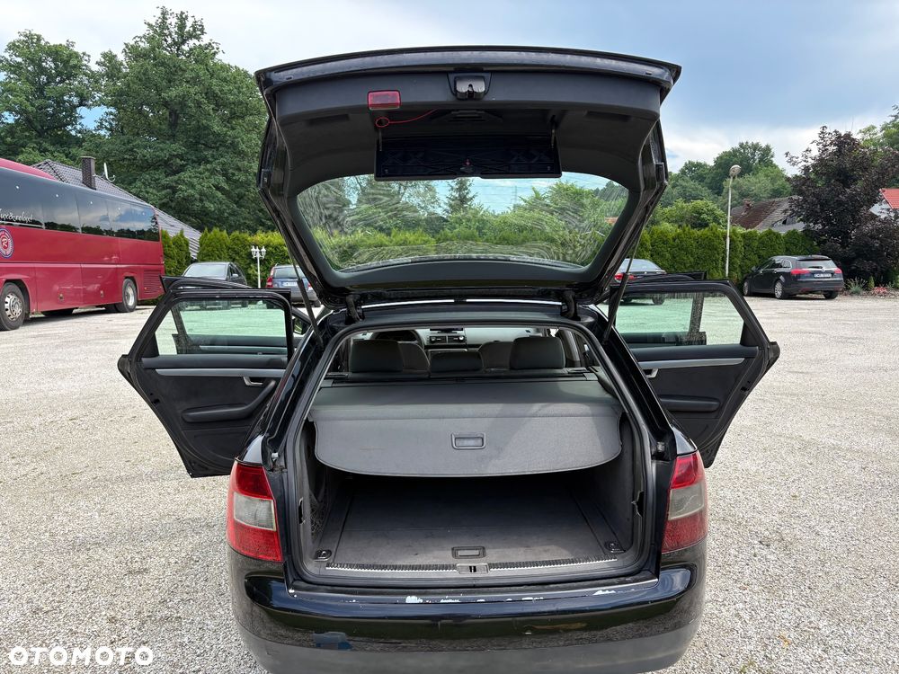 Audi A4 Avant - 19