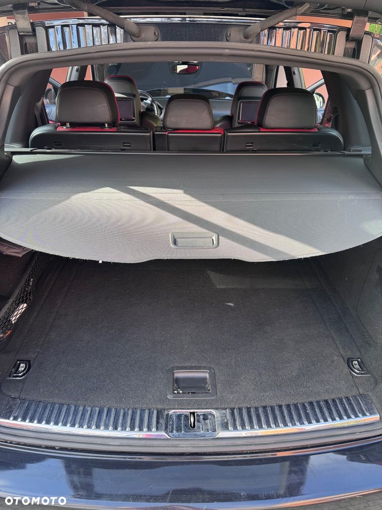 Porsche Cayenne - 26