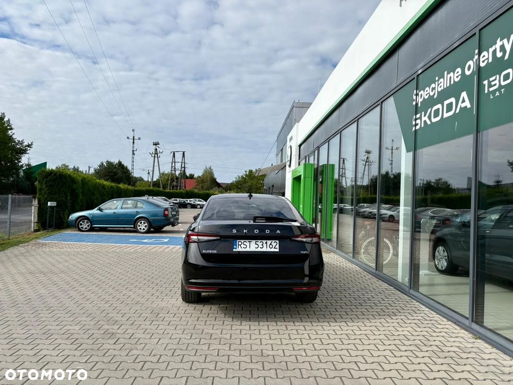 Skoda Superb 2.0 TDI SCR 4x4 Selection DSG - 5