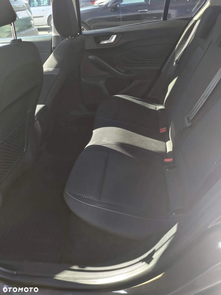 Ford Focus - 21