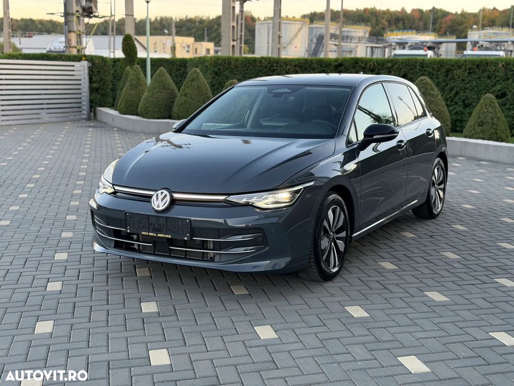 Volkswagen Golf - 6