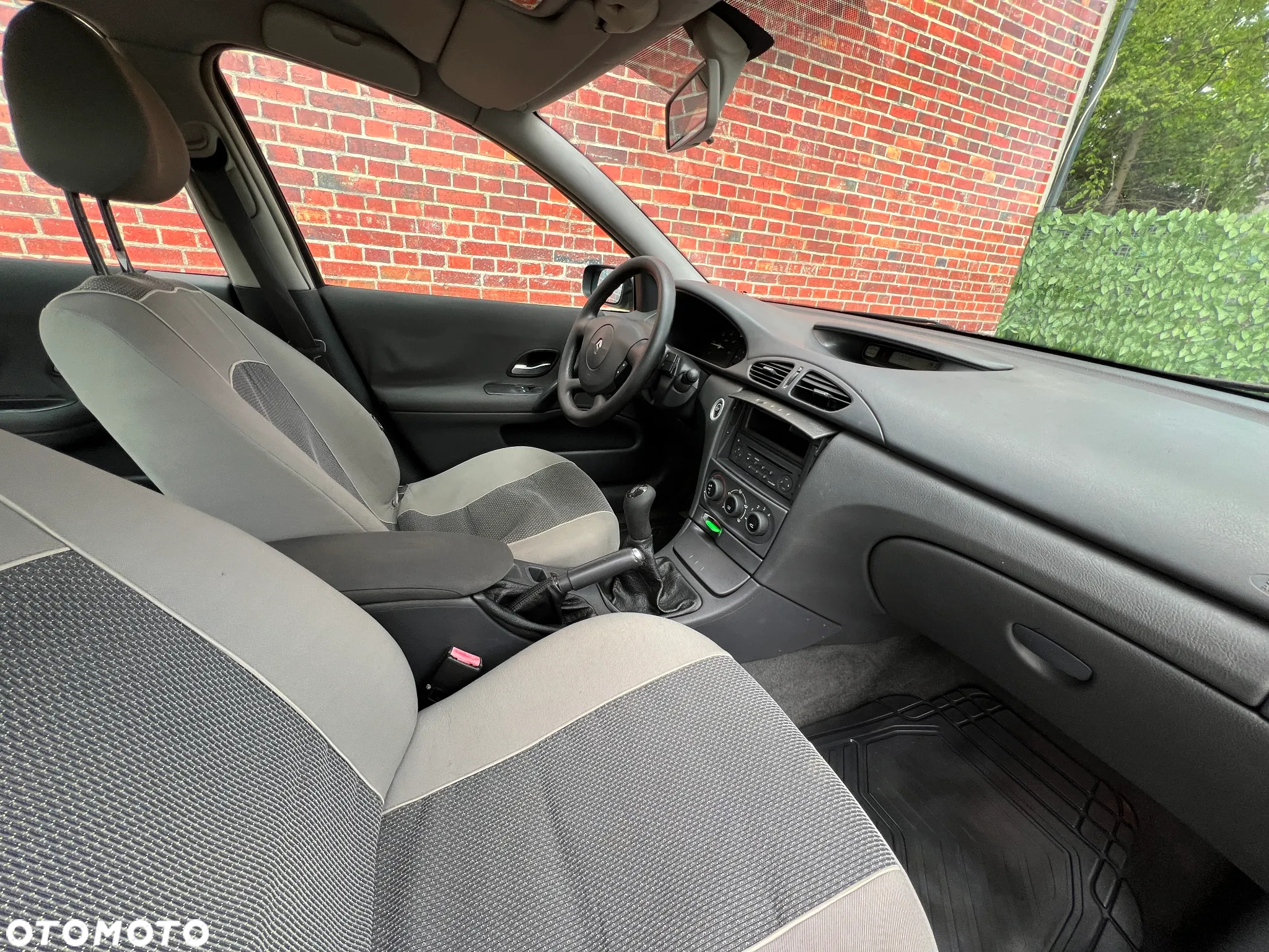 Renault Laguna - 10