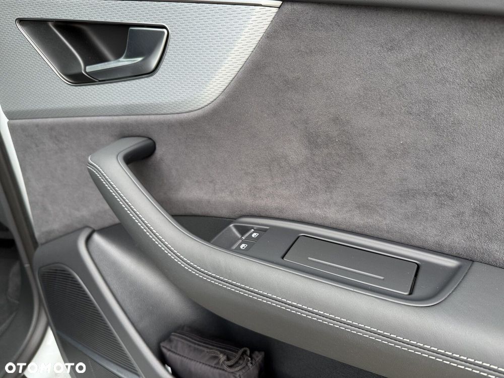 Audi SQ8 TFSI Quattro Tiptronic - 36