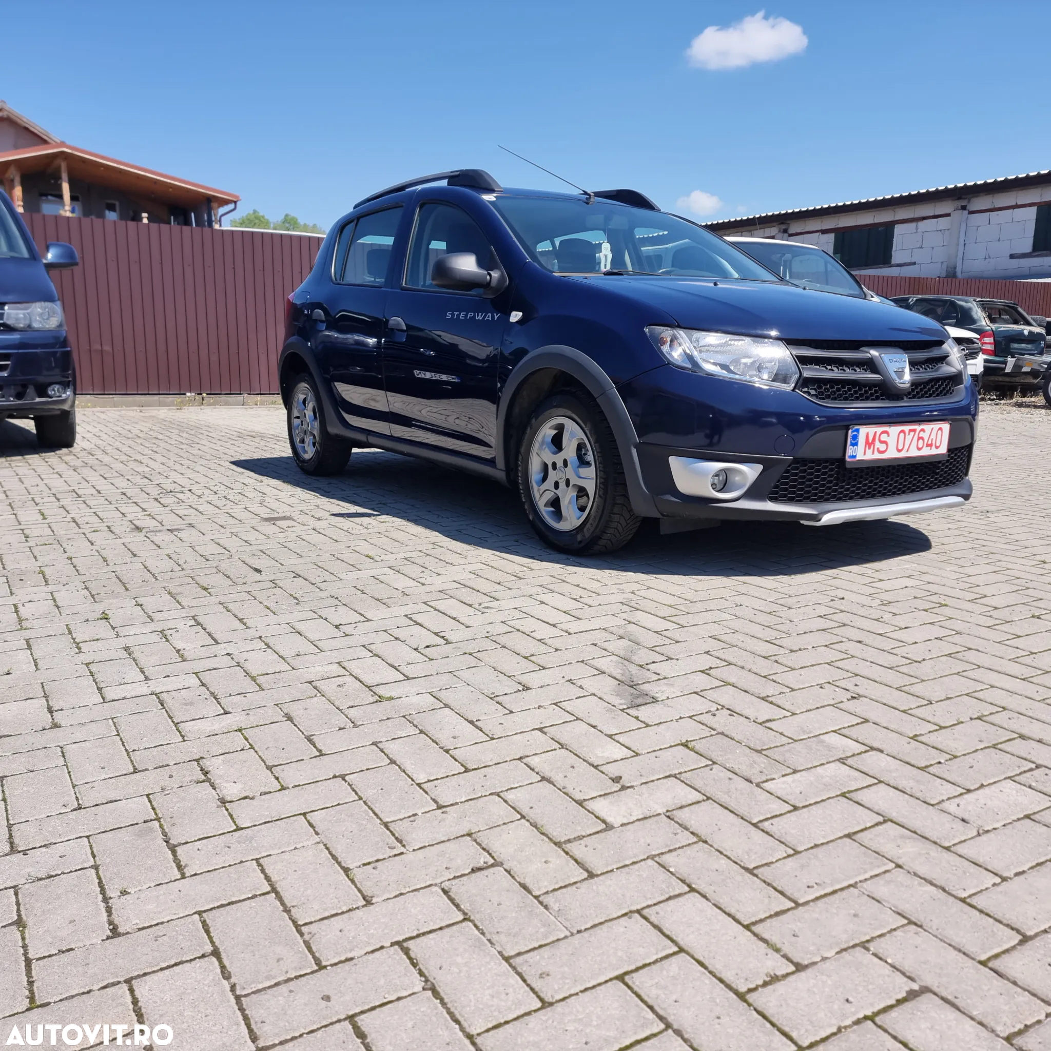 Dacia Sandero 1.2 16V 75 Laureate - 13