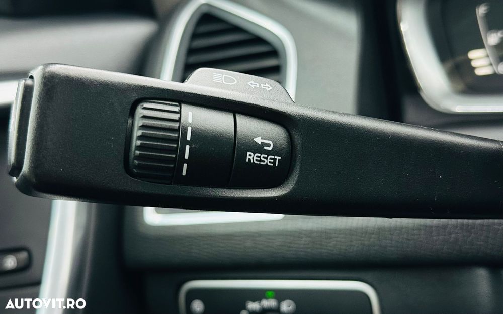 Volvo XC 60 D3 Momentum - 26