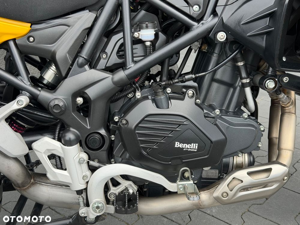 Benelli TRK 502X - 14
