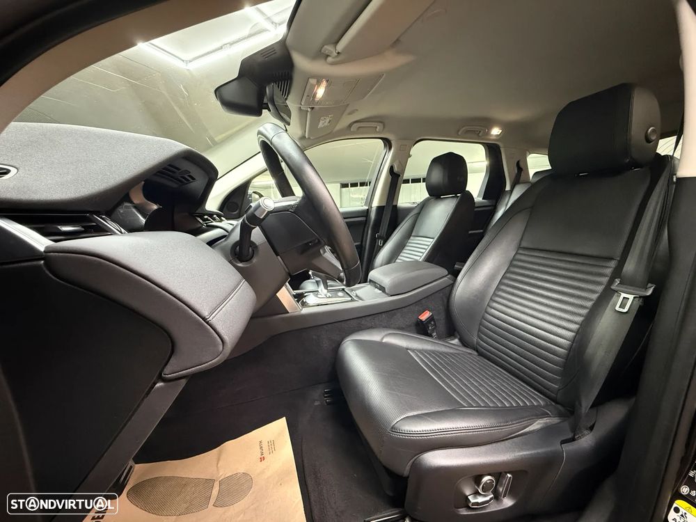 Land Rover Discovery Sport P300e - 36